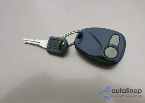 1997 GMC Sierra 1500 Sl Wideside from USA, damaged, VIN 2GTEC19R3V1541687